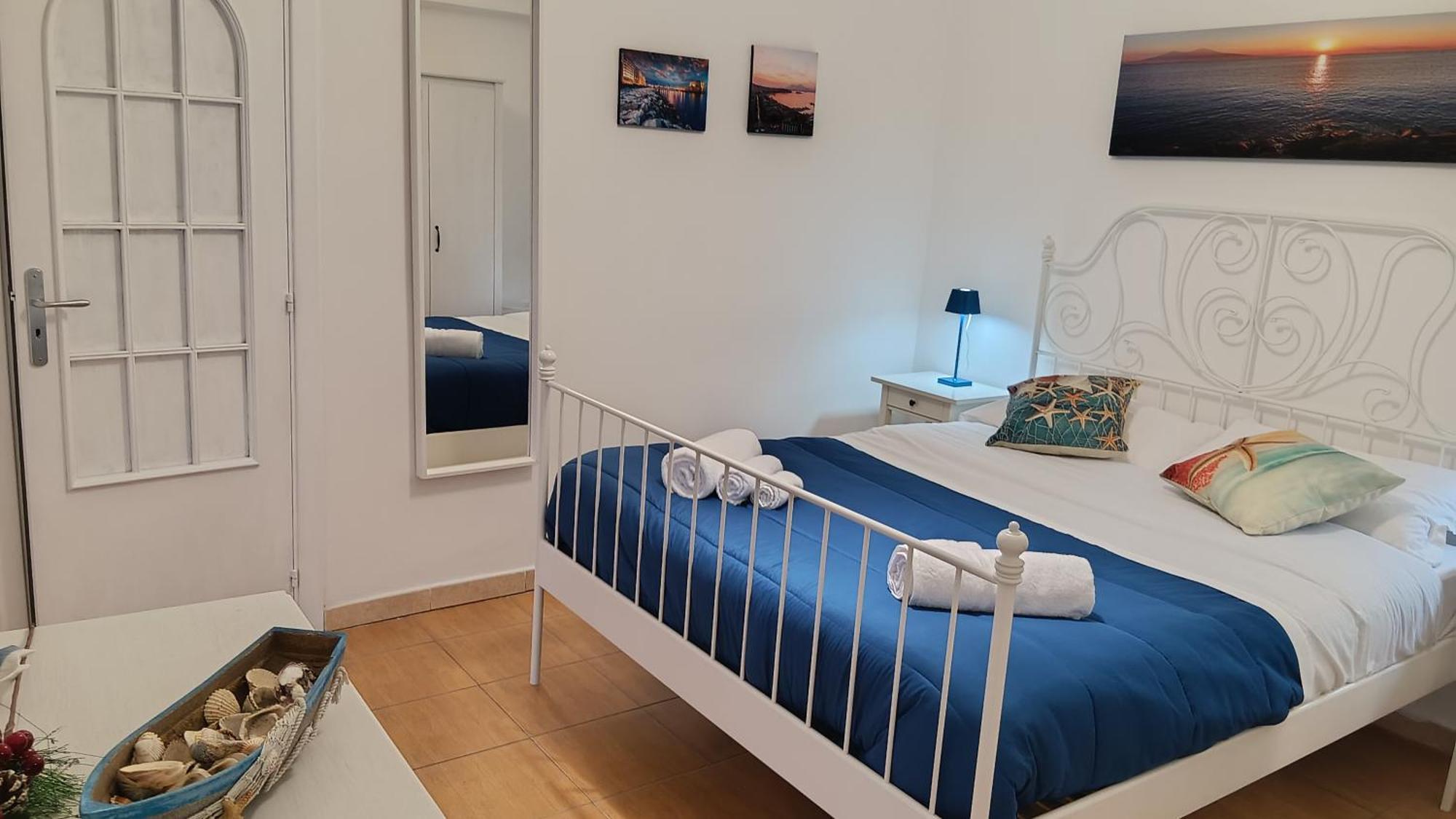 Dimora Danicla Apartment Napoli Ngoại thất bức ảnh